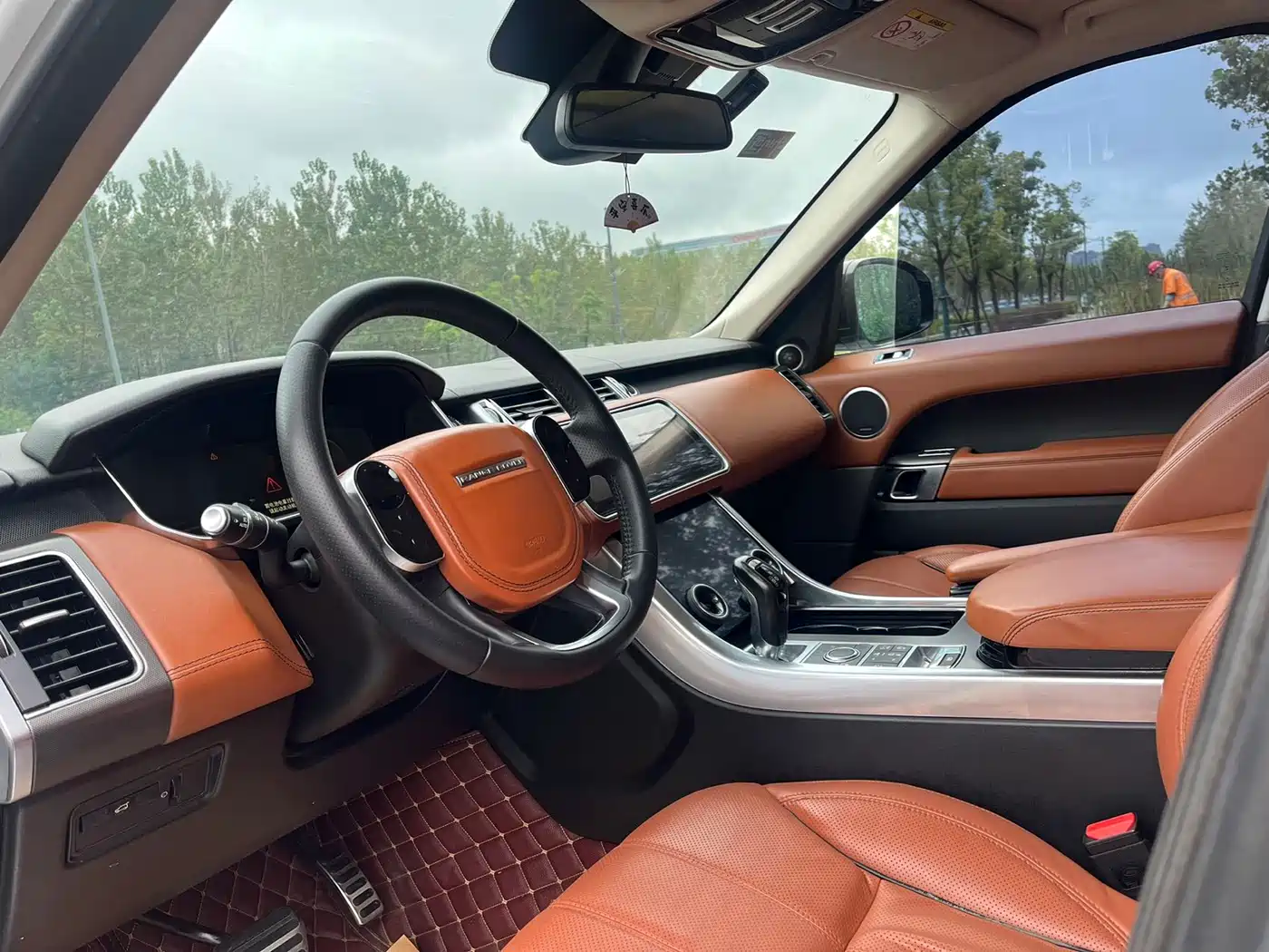 Land Rover Range Rover Sport фото 4