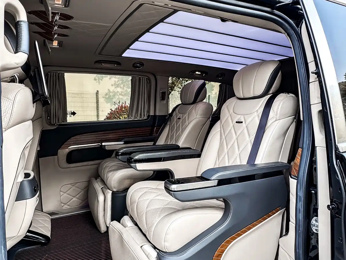 MERCEDES-BENZ V CLASS