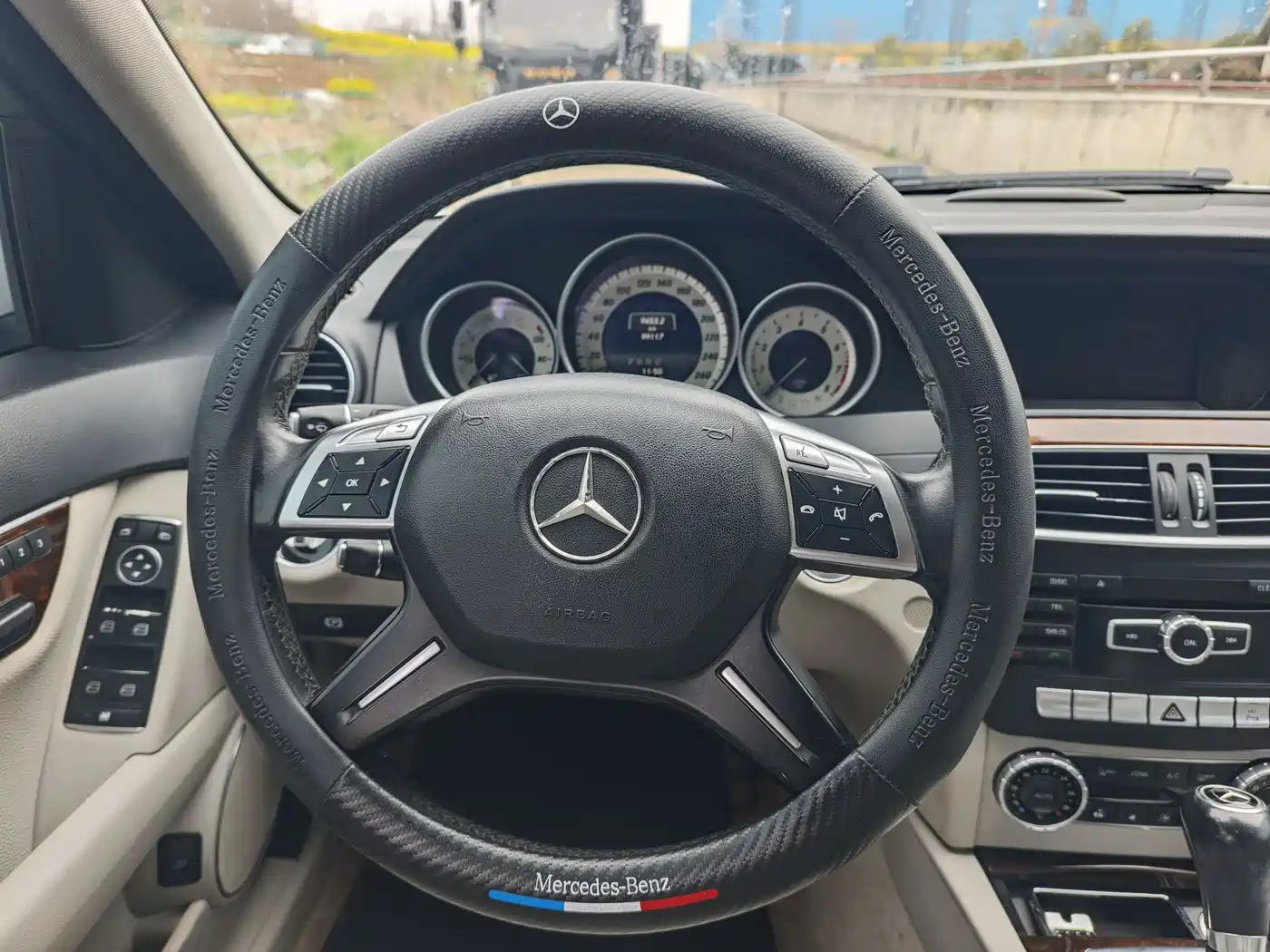 Mercedes-Benz C-Class 2013 C 260 Elegance Grand Edition фото 11