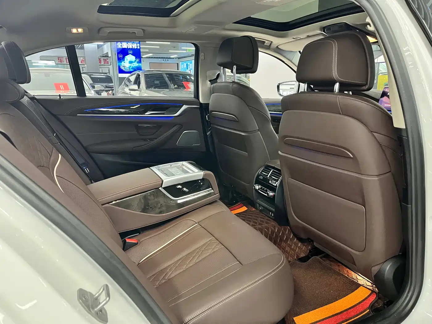BMW 5 Series 2021 530Li Premium Luxury Package фото 16