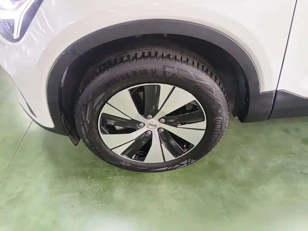 Volvo XC40 2024 2024 B3 Smart Elite Luxury Edition