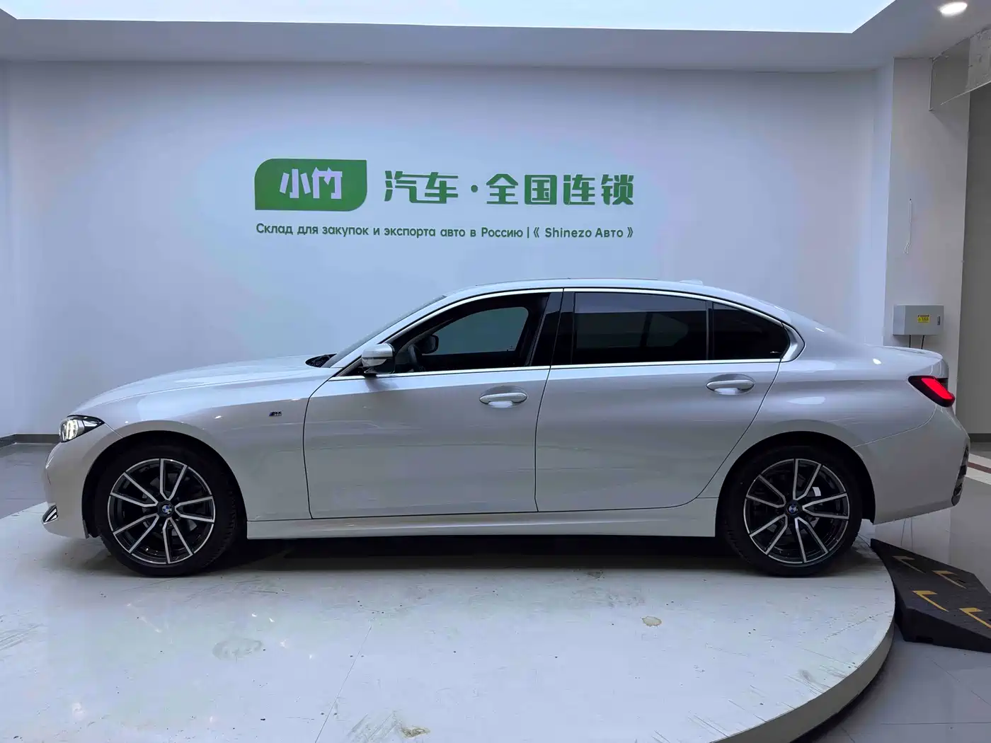 BMW 3 Series 2023 320Li M Sport Package фото 7