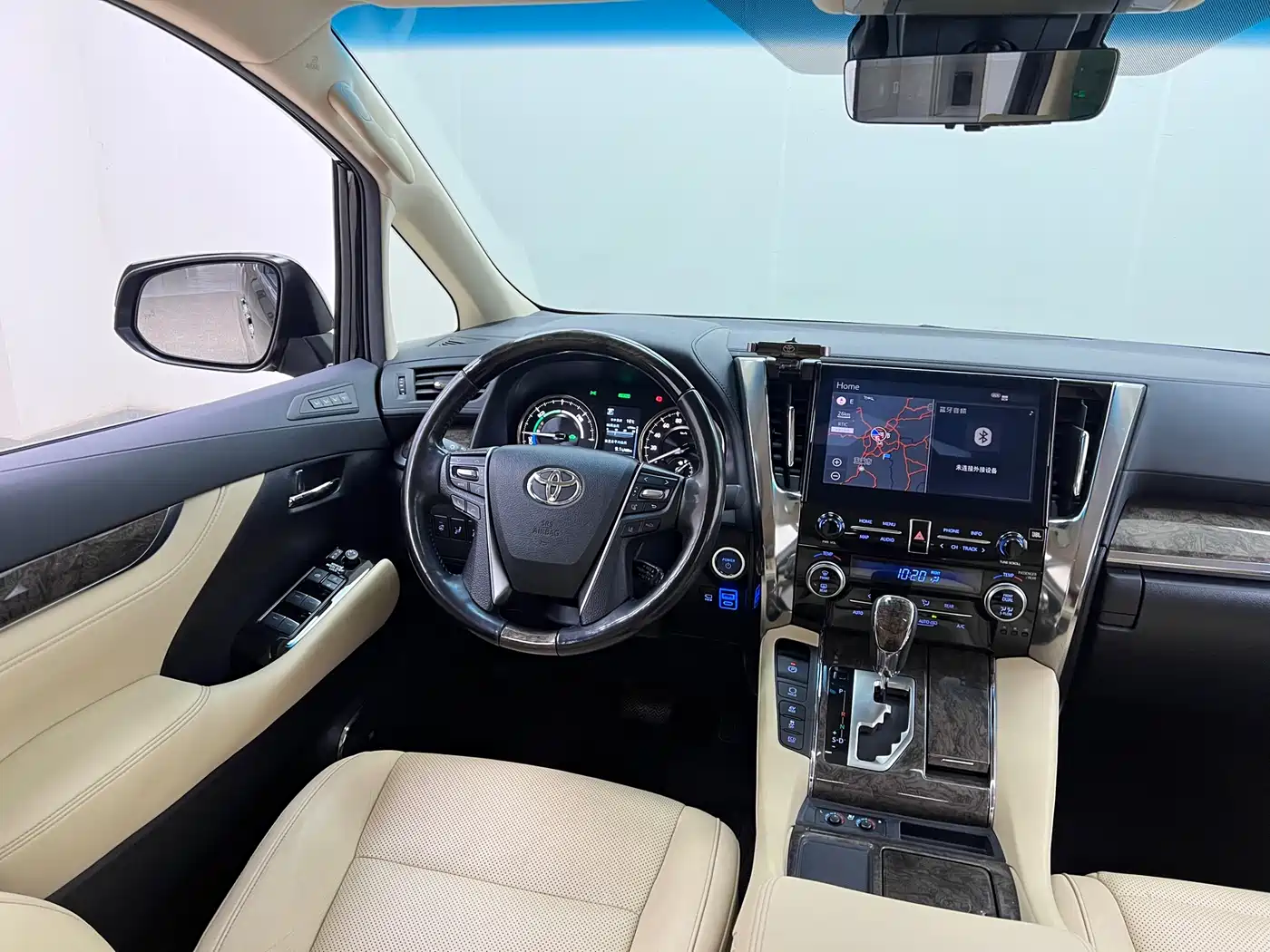 Toyota Vellfire 2021 Crown Hybrid 2.5L HV Premium Edition фото 27