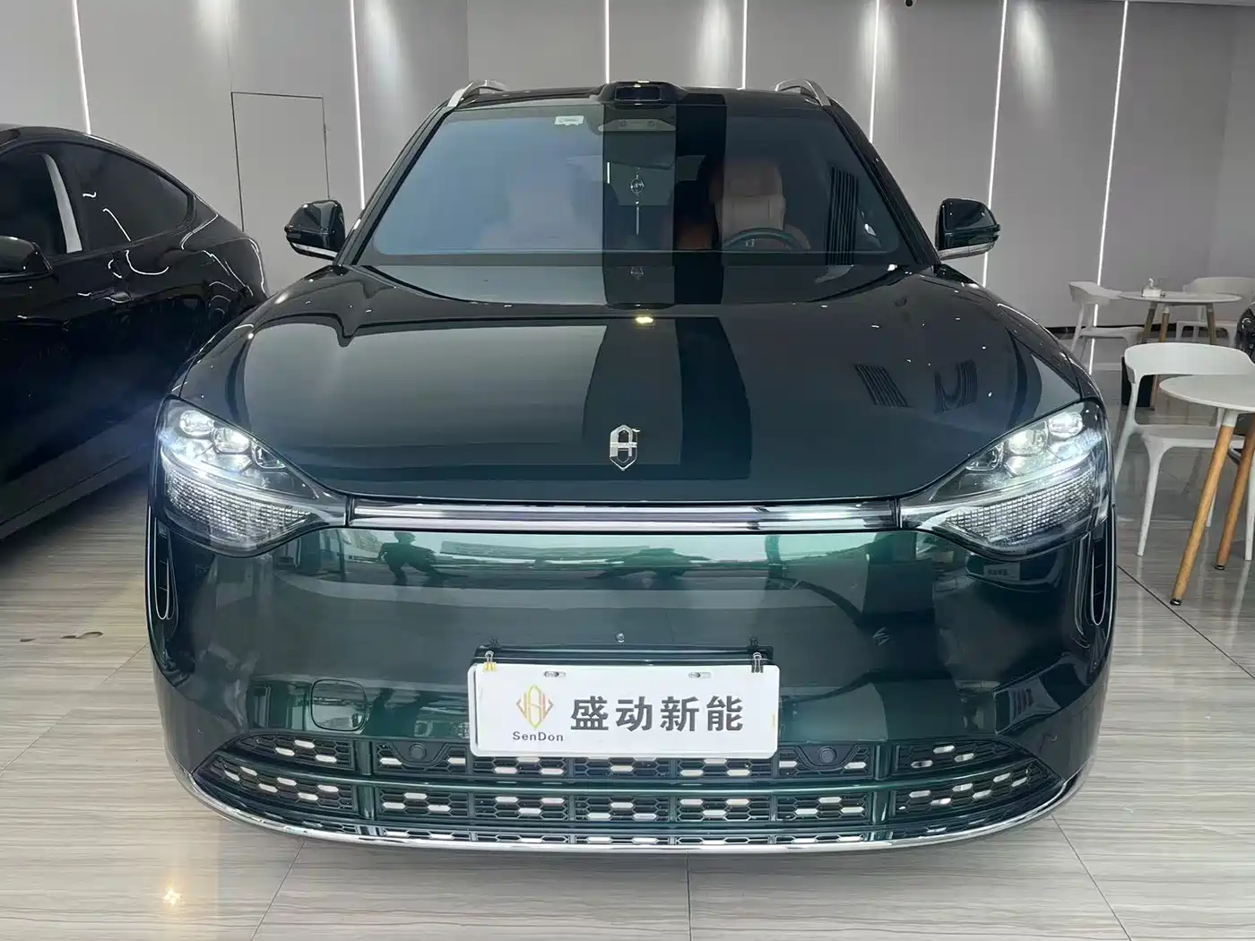AITO Wenjie AITO M9 2024 Extended Range Ultra 42kWh 6-Seater