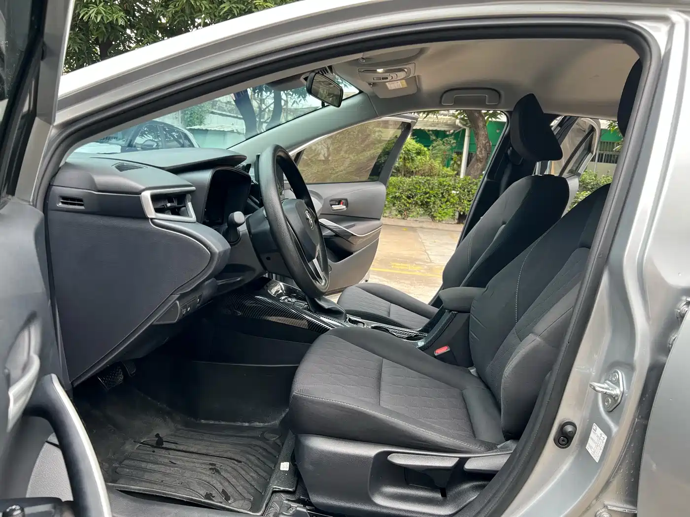 Toyota Corolla 2023 1.8L Smart Hybrid Dual Engine Pioneer Edition фото 4