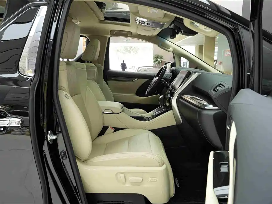 Toyota Alphard 2021 Hybrid 2.5L Premium фото 12
