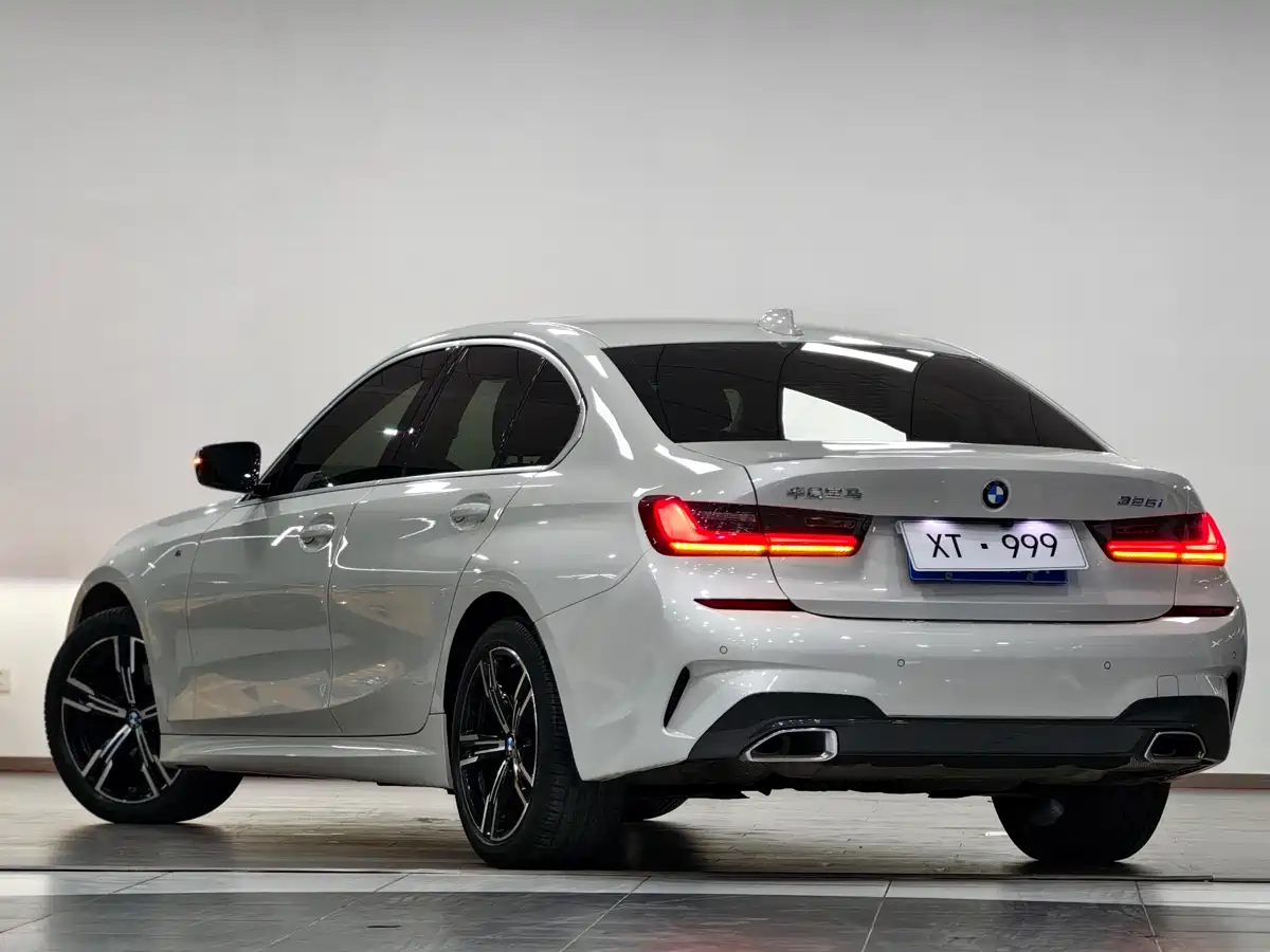 BMW 3 Series 2023 325i M Sport Package фото 5