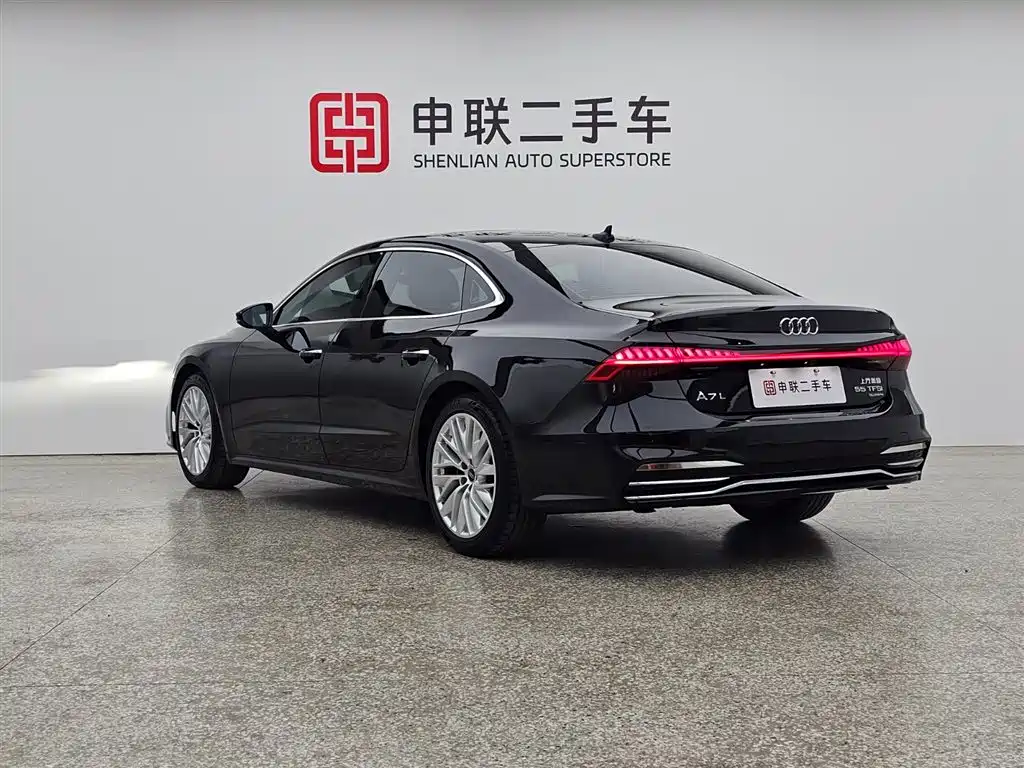Audi A7L 2024 45TFSI S-line Dream Edition Crystal Package фото 3