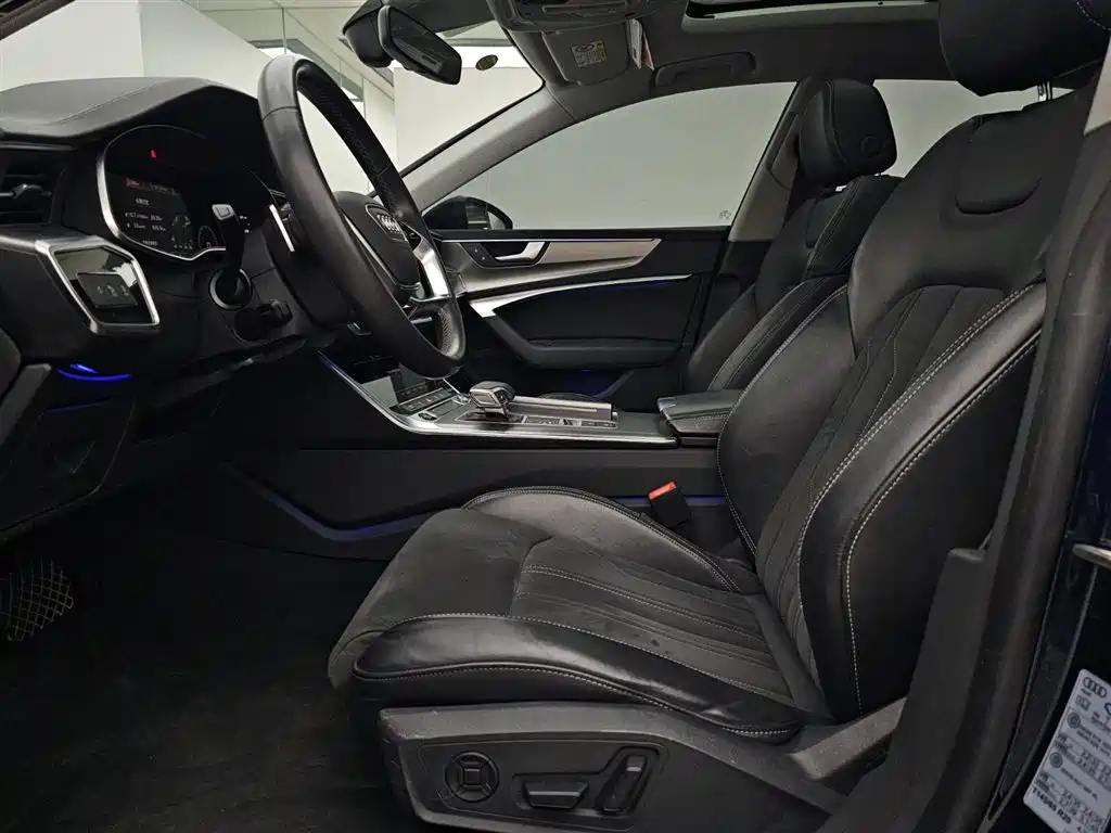 Audi A7L 2022 45 TFSI S-line Dream Builder Crystal Package фото 6