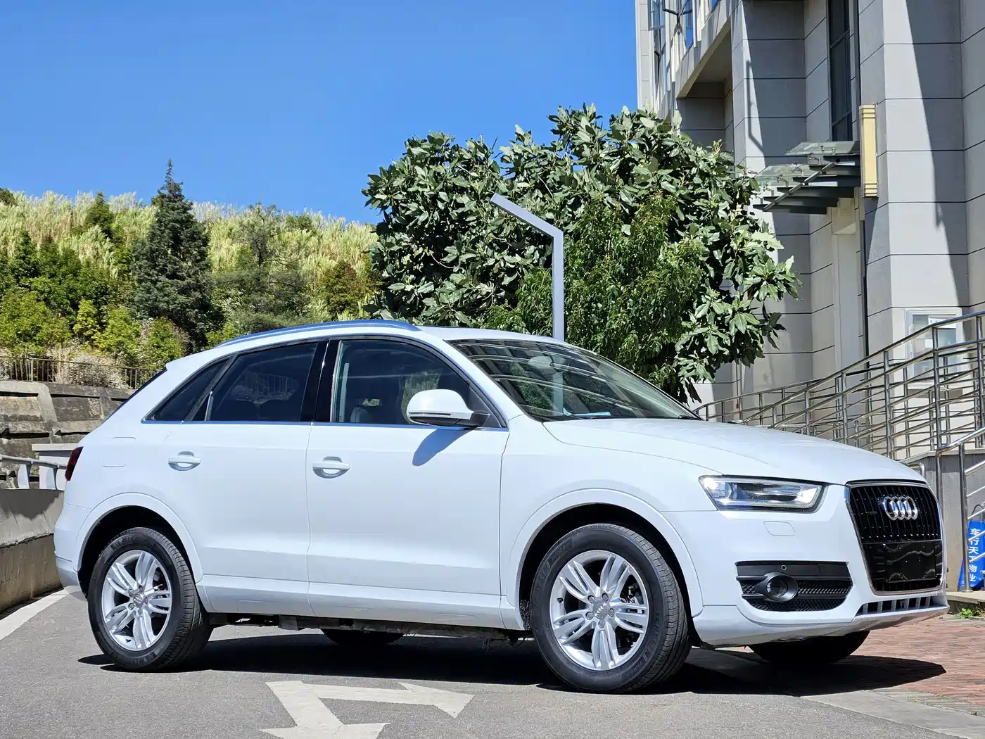 Audi Q3 2015 35 TFSI quattro Technology фото 3