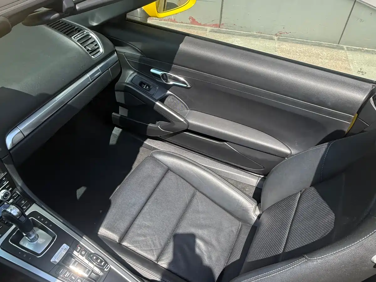 Porsche Boxster 2015 Boxster Style Edition 2.7L фото 13