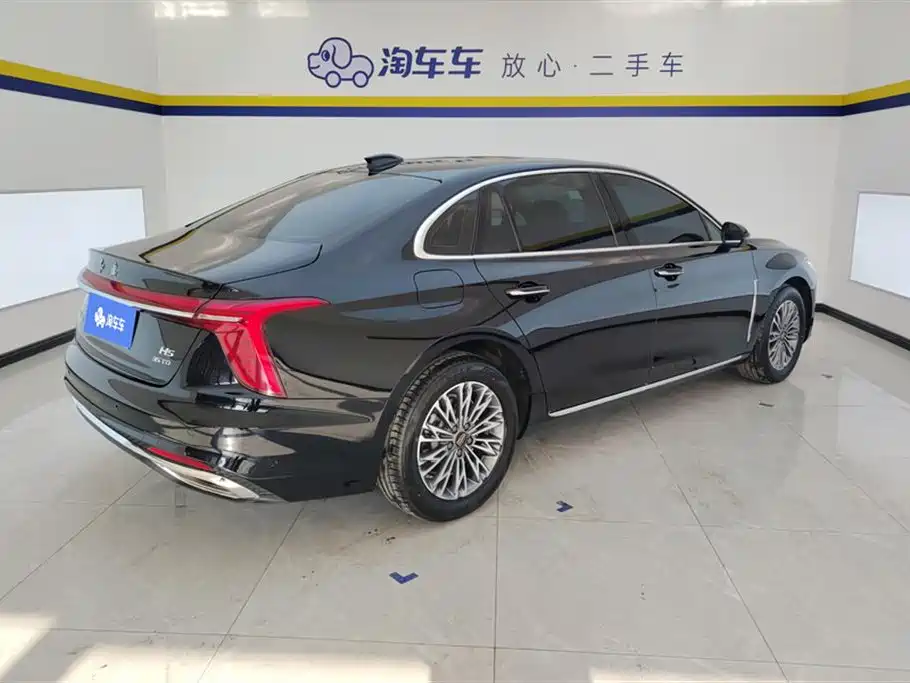 Hongqi H5 2024 1.5T DCT Smart Connect Flag Rhythm Edition фото 3