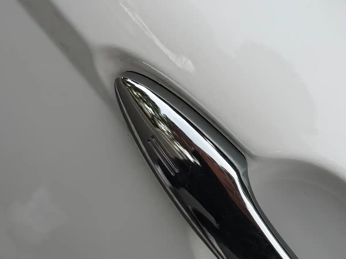Toyota Camry 2023 2.5G Luxury Edition фото 7