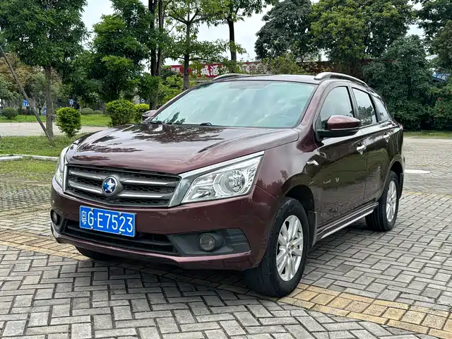  Venucia Venucia T70 2015 2.0L CVT Ruixing Edition