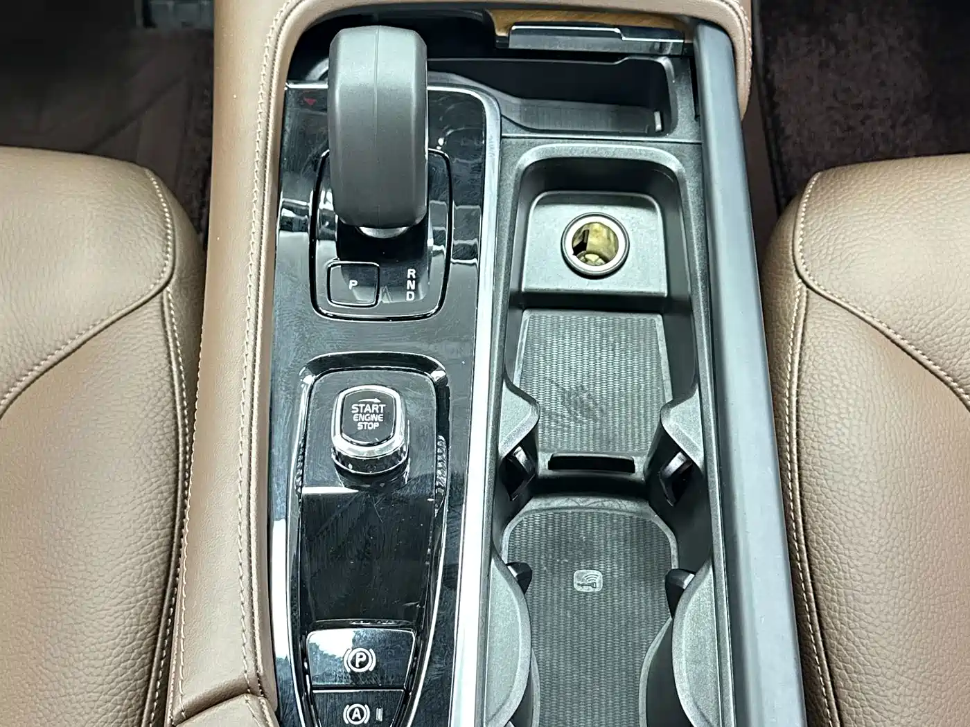 Volvo XC90 2024 2024 B6 Elegance Luxury 7-Seater