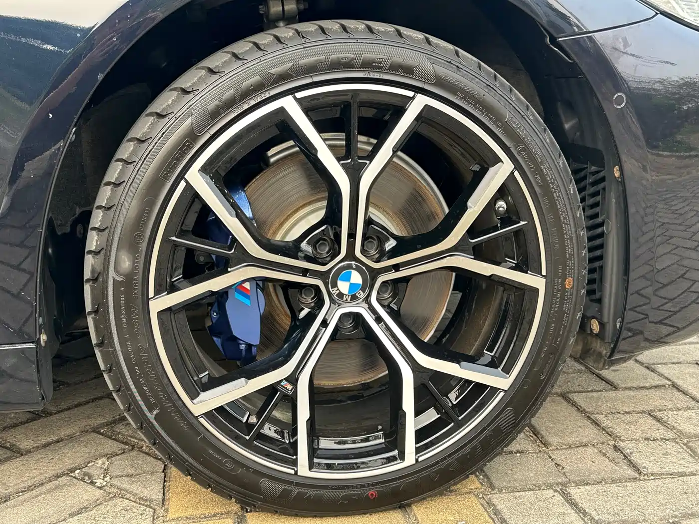 BMW 5 Series 2021 530Li Leading M Sport Package фото 11