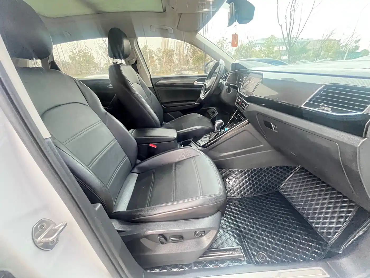 Volkswagen Tayron X 2020 330TSI 2WD Premium Smart Edition фото 4