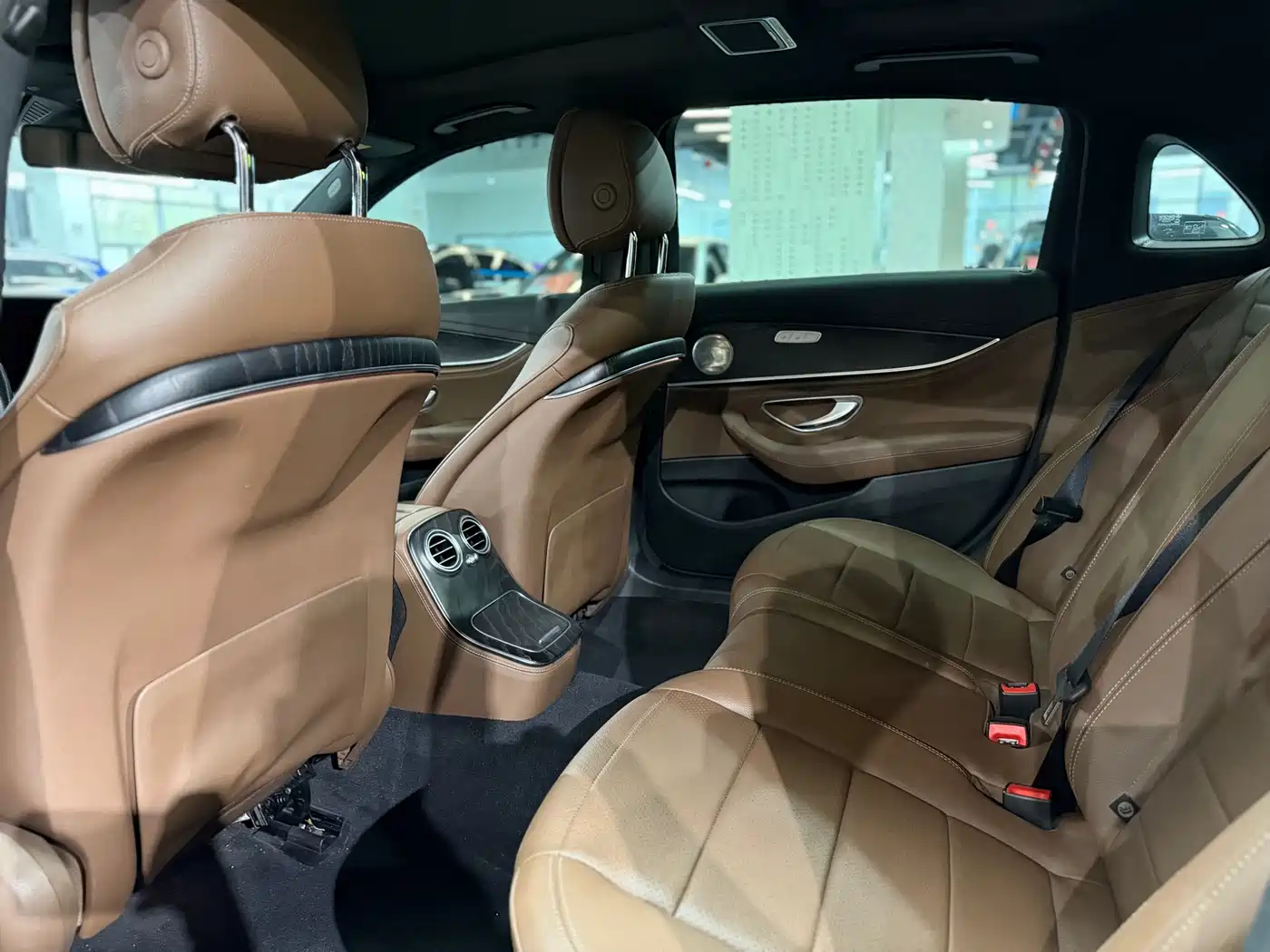 MERCEDES-BENZ E CLASS