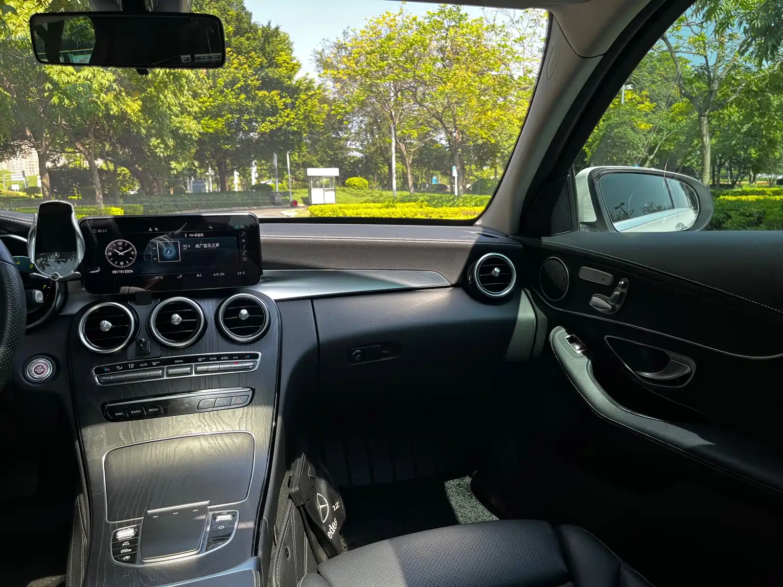 Фото 16 - Mercedes-Benz C-Class