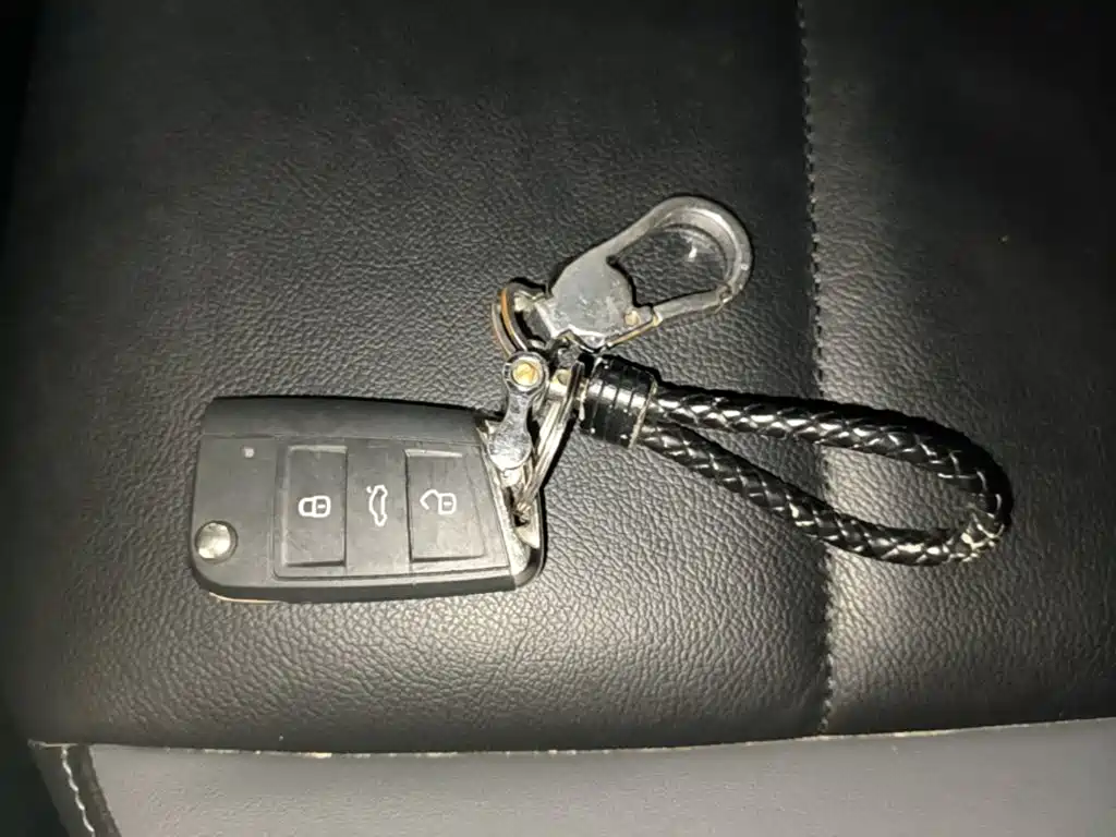 Фото 9 - Volkswagen Sagitar