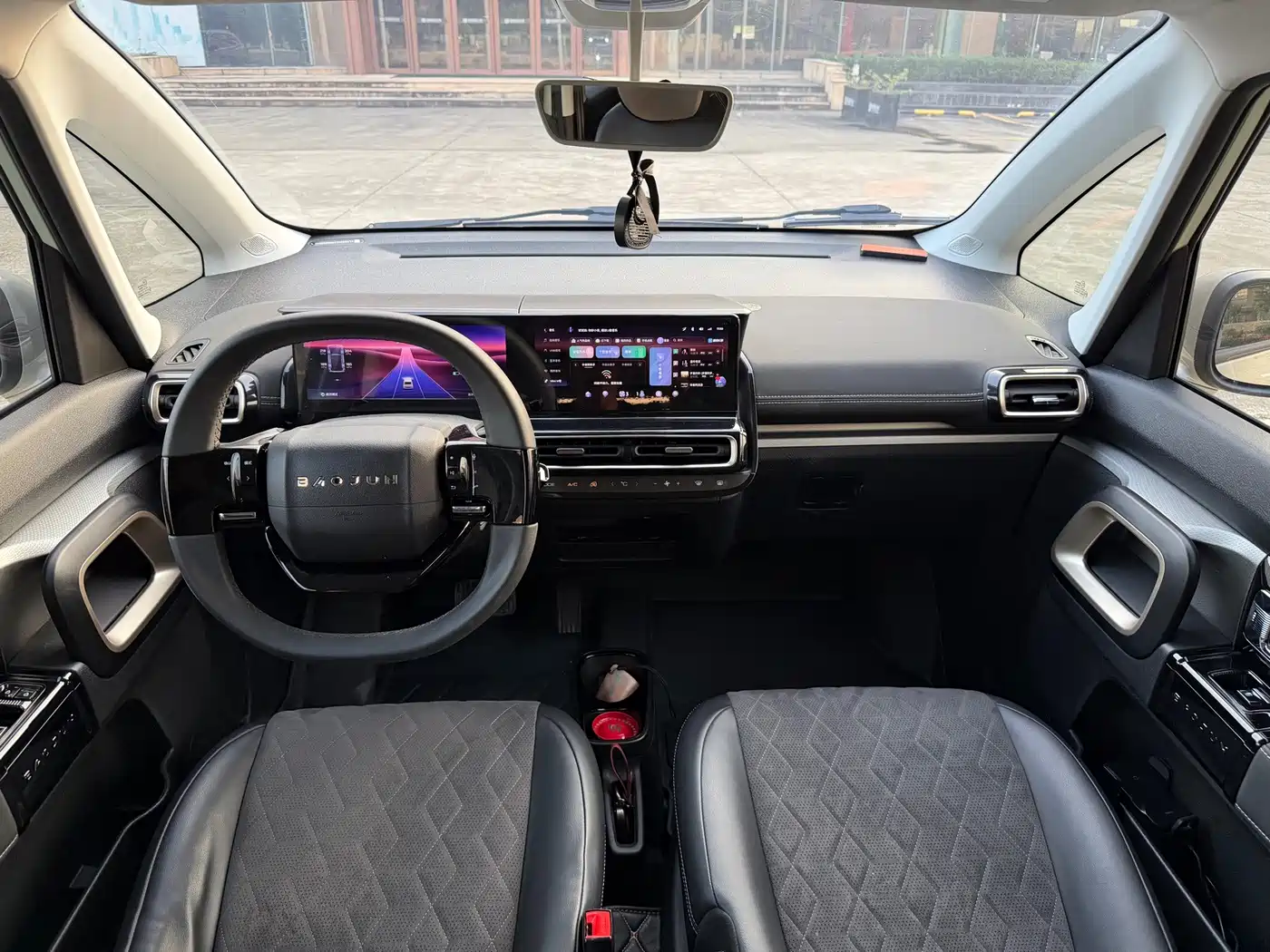 Photo 5 - Baojun KiWi EV