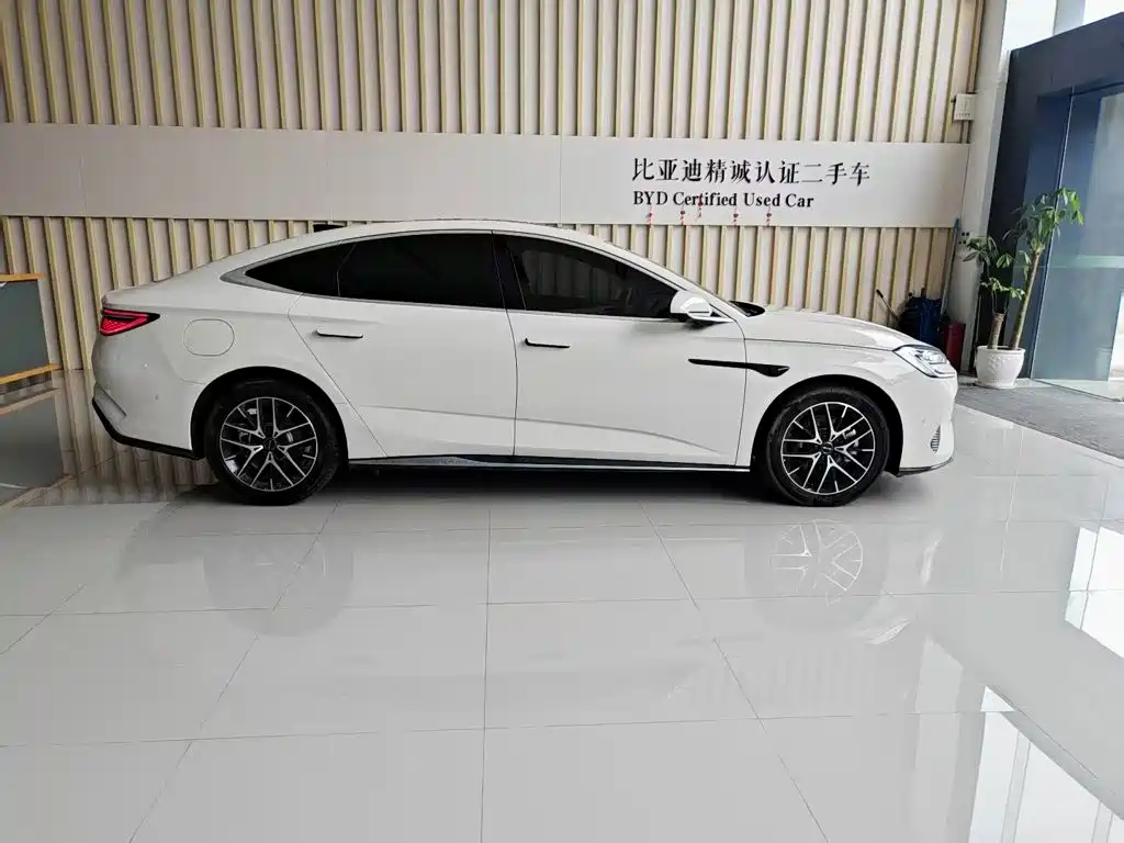BYD Seal 07 DM-i 2025 2025 Smart Drive Edition DM-i 1.5L 125km Premium