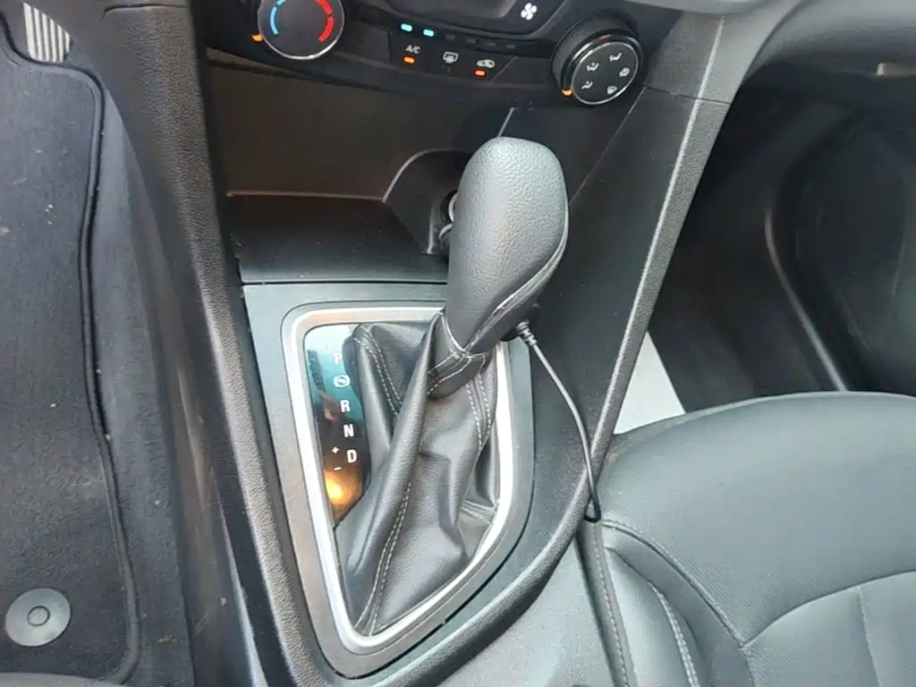 Фото 14 - Buick Excelle