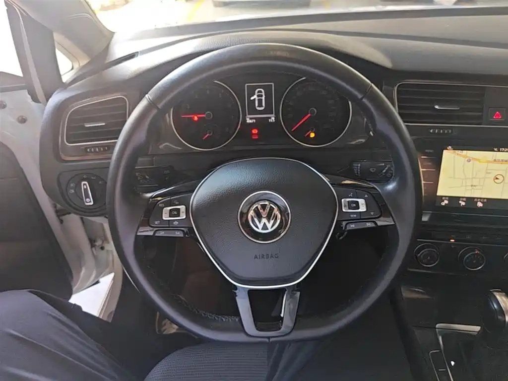 Volkswagen Golf 2020 280TSI DSG Comfort фото 11