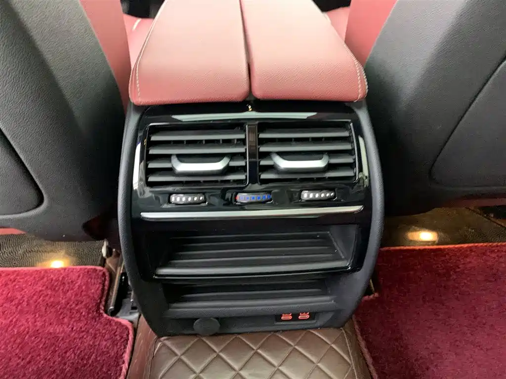 BMW 5 Series 2022 Model Second Facelift 525Li M Sport Package фото 26