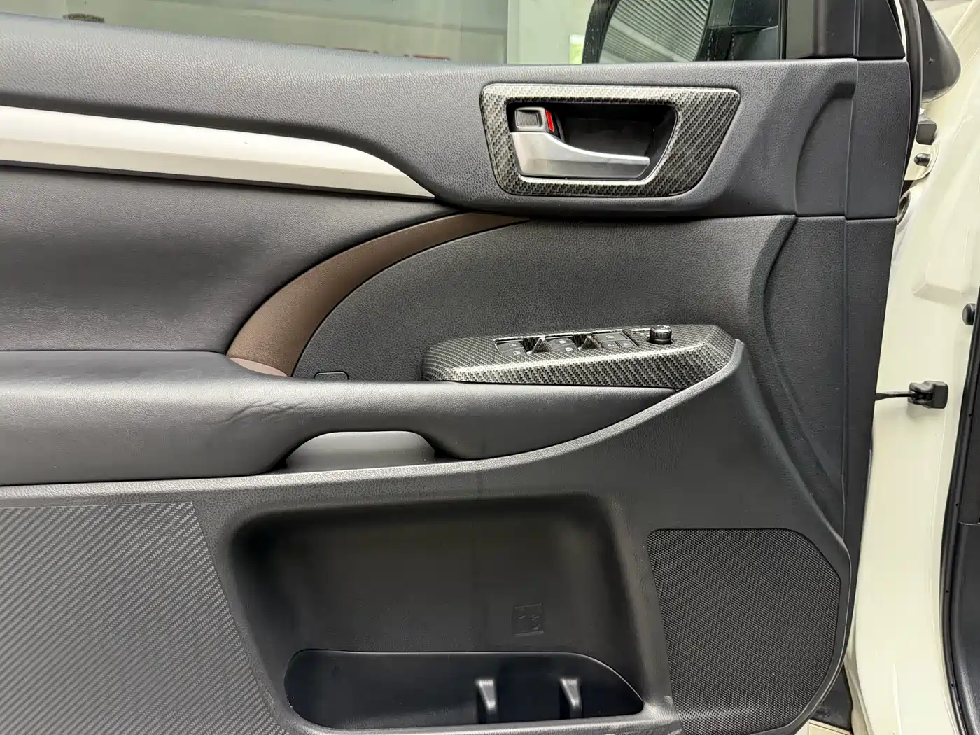 Toyota Highlander 2018 2.0T 4WD Premium 7-seater China VI фото 3