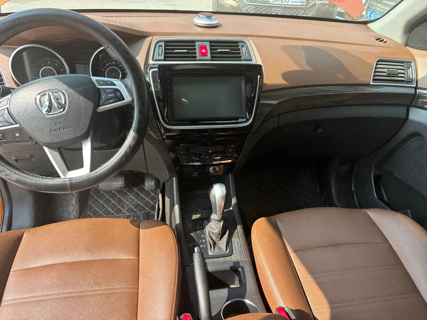 BAIC Weiwang S50 2016 2016 1.5T CVT Fun Exclusive