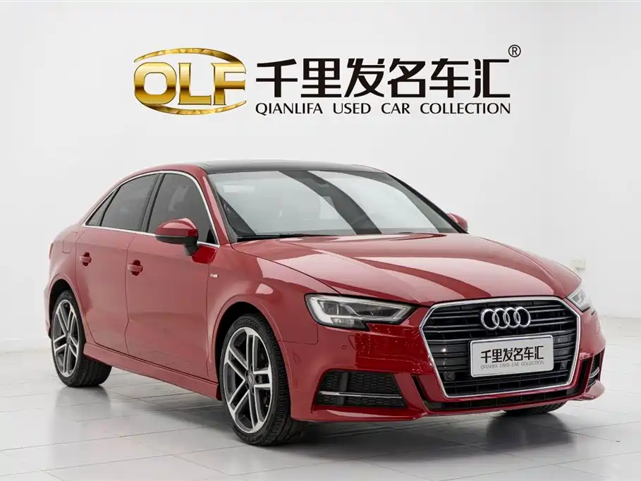 Audi A3 2018 30th Anniversary Limousine 35 TFSI Sport фото 3