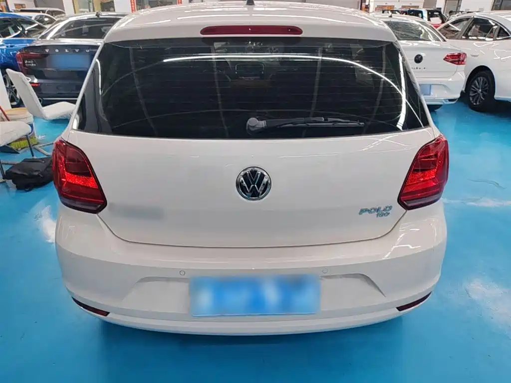 Volkswagen Polo 2016 1.6L Automatic Comfort фото 6