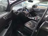 Фото 14 - Ford Edge