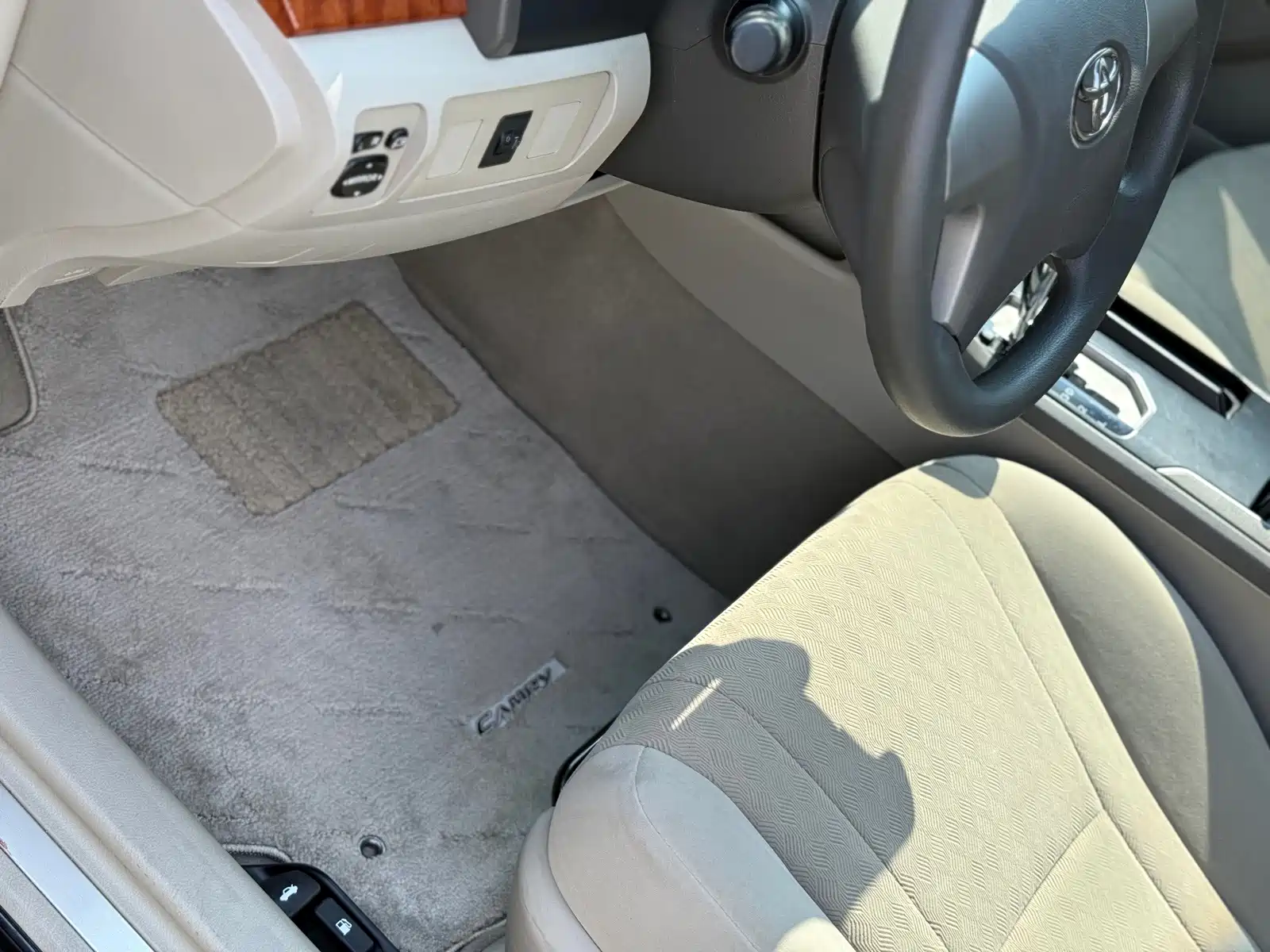 Фото 16 - Toyota Camry