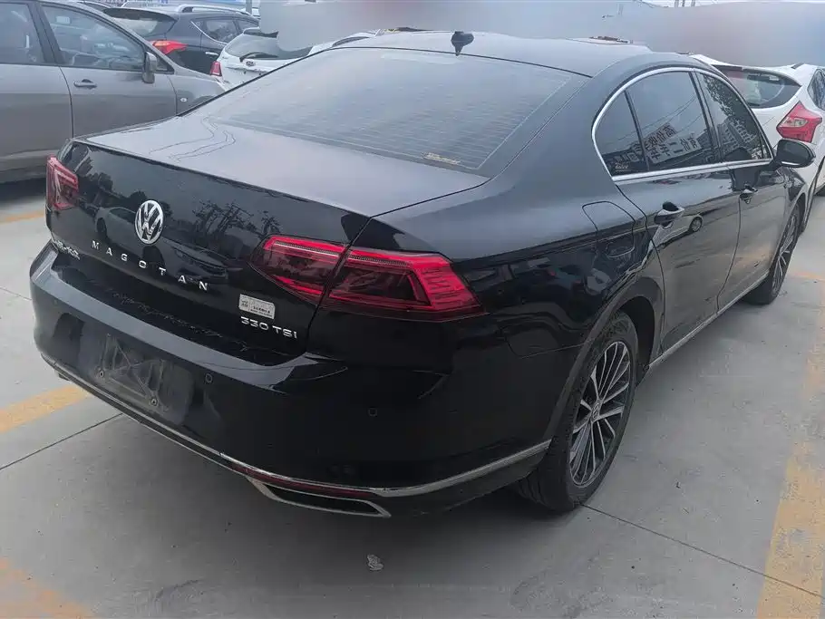 Volkswagen Magotan 2020 330TSI DSG Leading фото 3