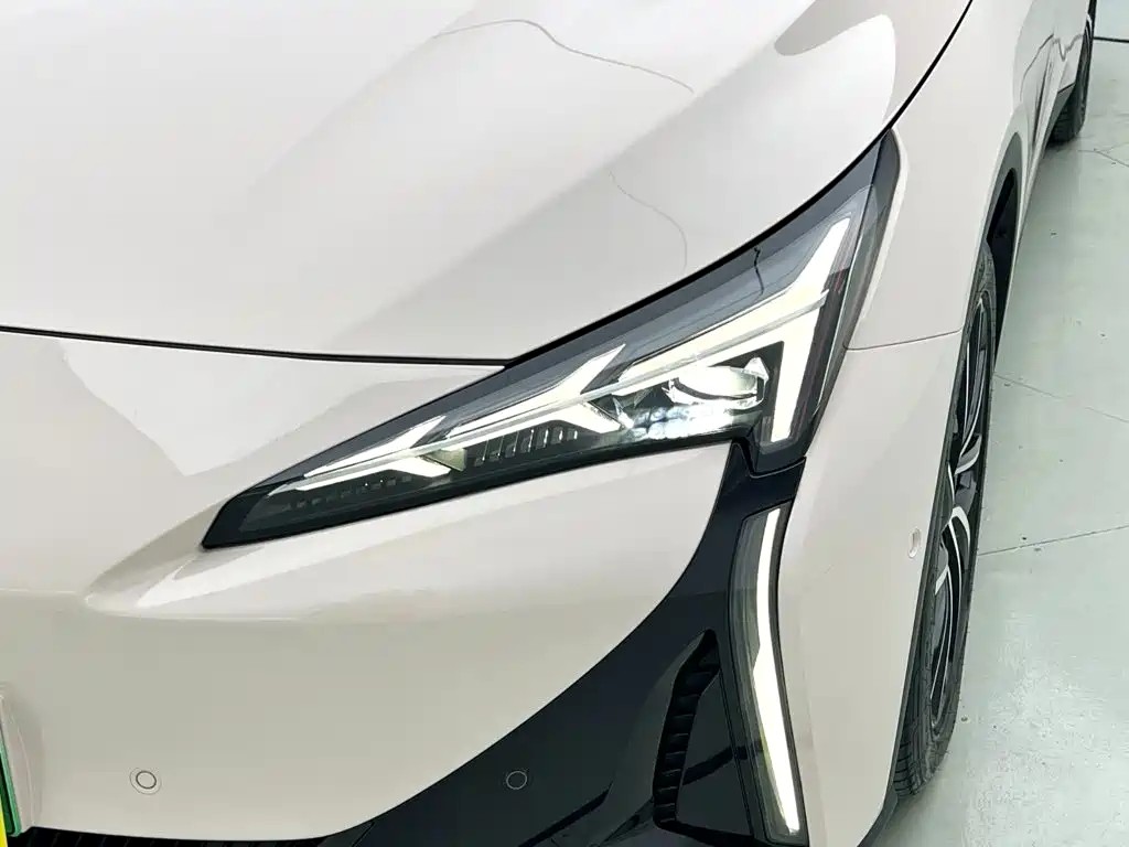 2025 ARCFOX Alpha S5