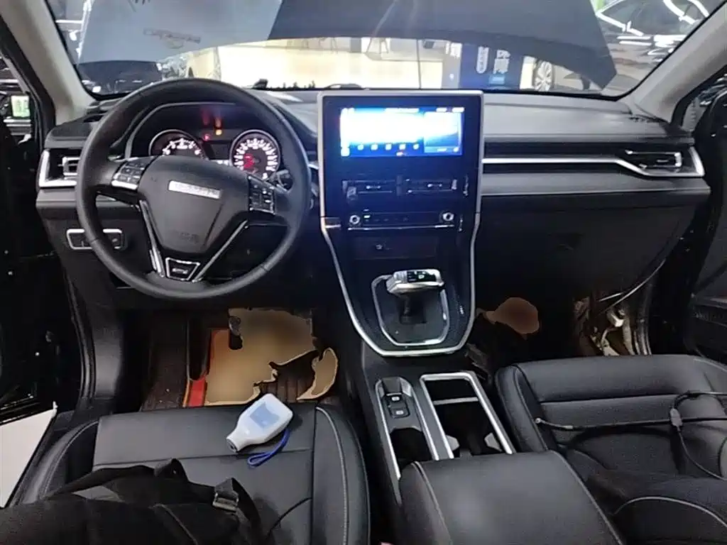 Haval M6 2023 PLUS 1.5T DCT Luxury Smart Connect фото 10