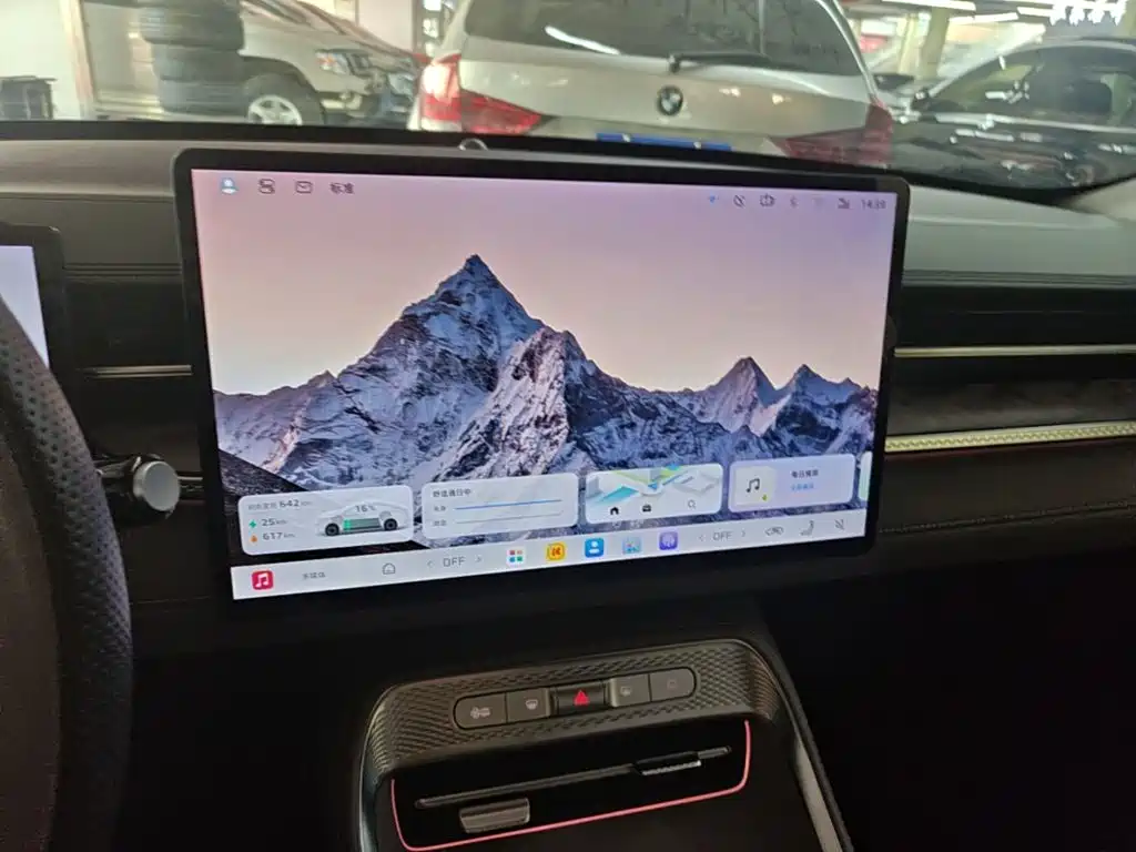 Roewe M7 DMH 2025 2025 1.5T 115km Mid-range