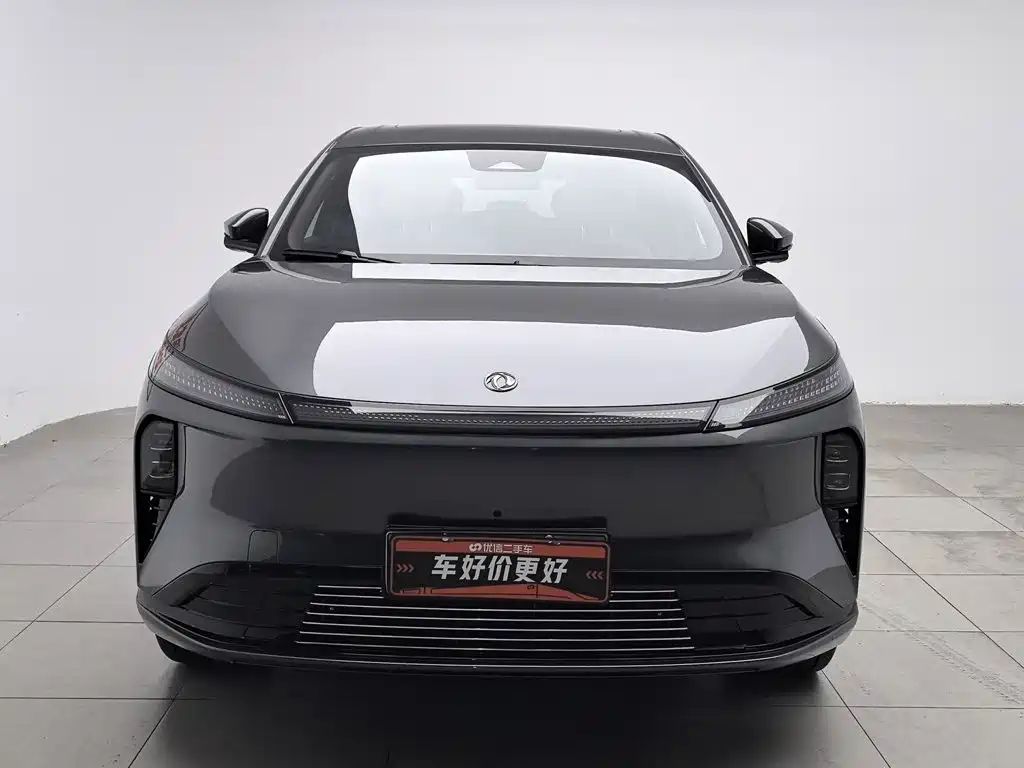Dongfeng Aeolus L8 2025 2025 Plug-in Hybrid