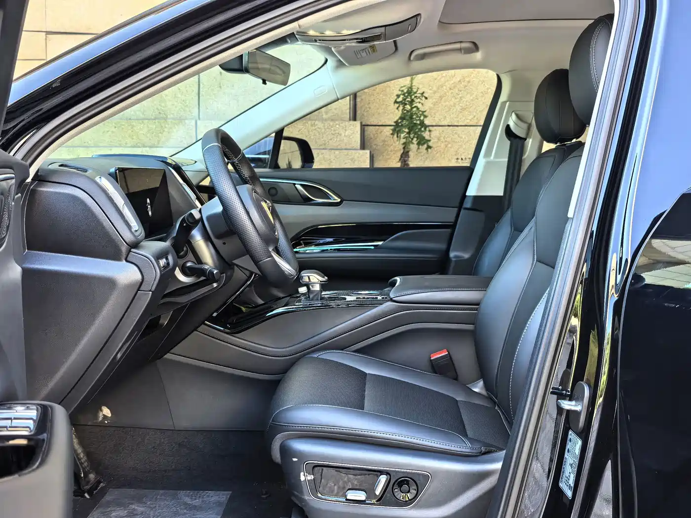 2026 Hongqi HS3 PHEV