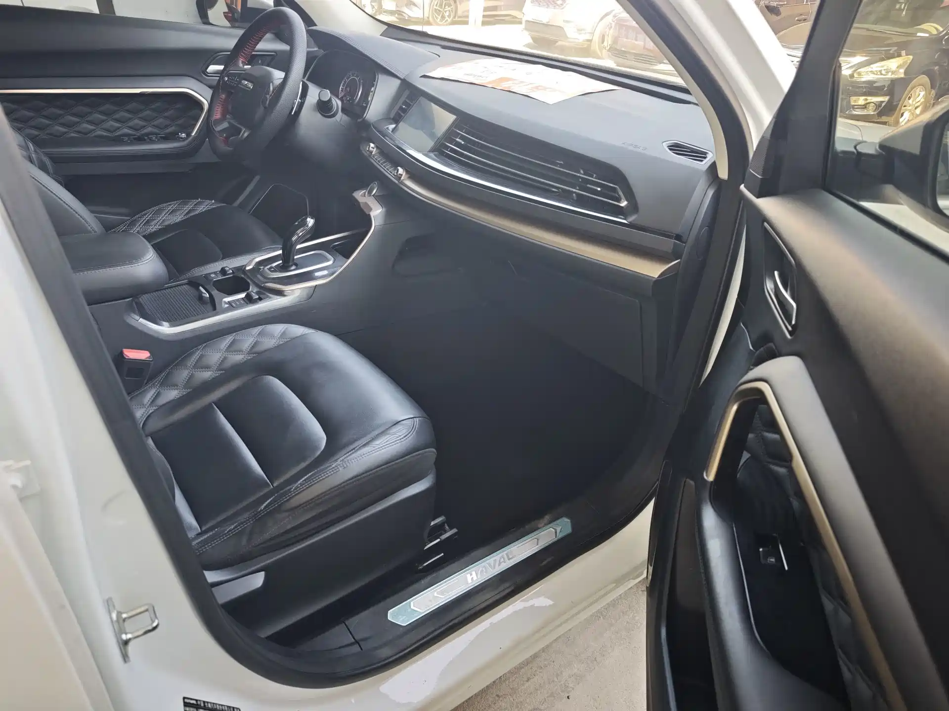 Photo 10 - Haval H6