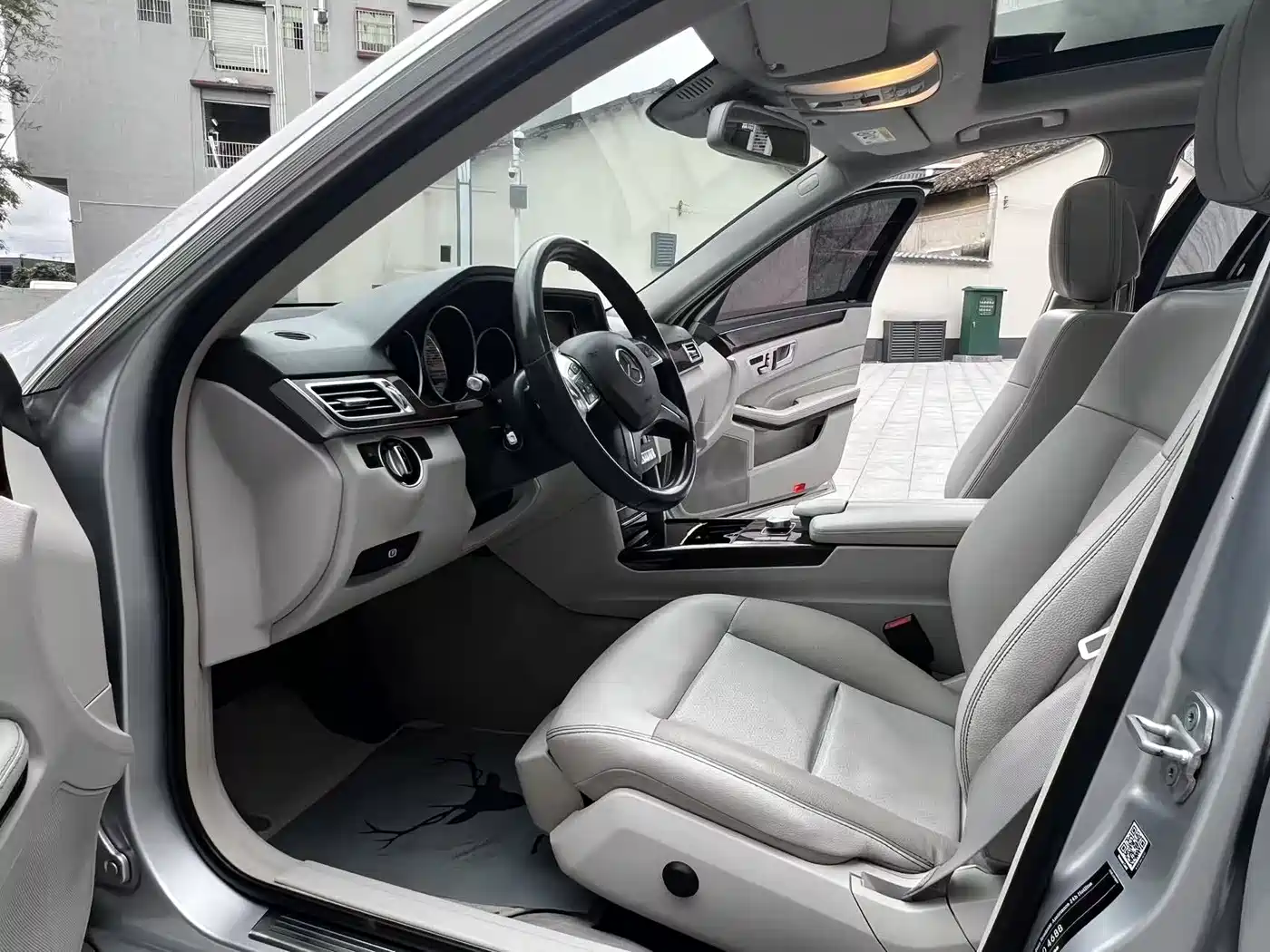Mercedes-Benz E-Class 2014 E 260 L Luxury Class фото 4