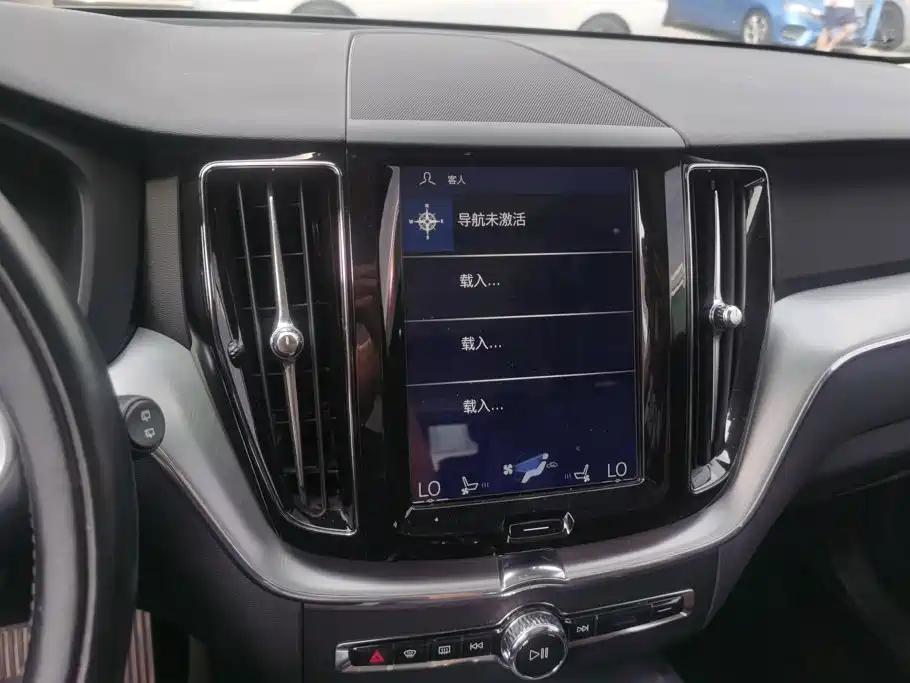 Photo 13 - Volvo XC60