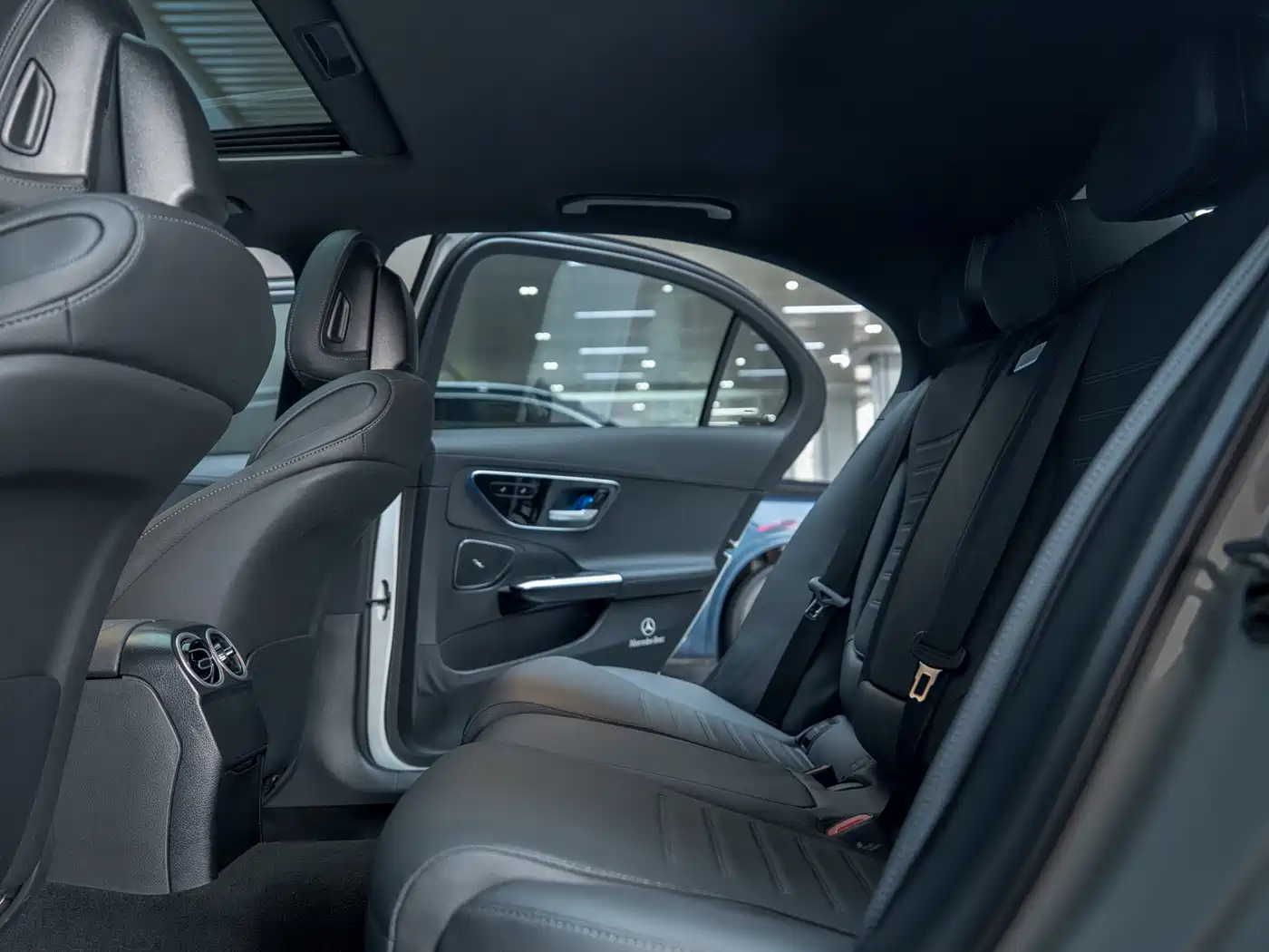 Mercedes-Benz C-Class 2025 C 200 L Sport Edition фото 13