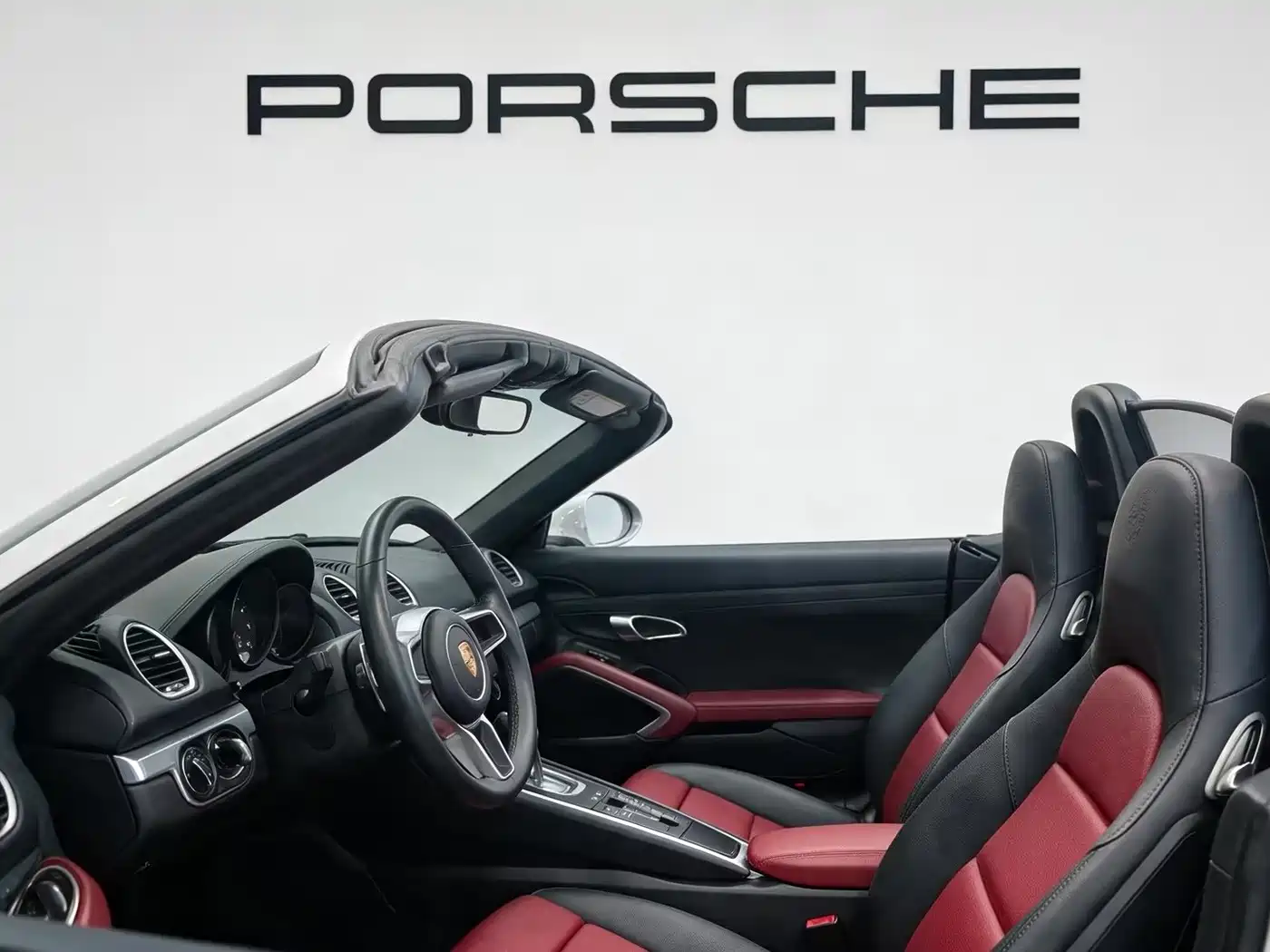 Porsche 718 2024 2022 Boxster 2.0T