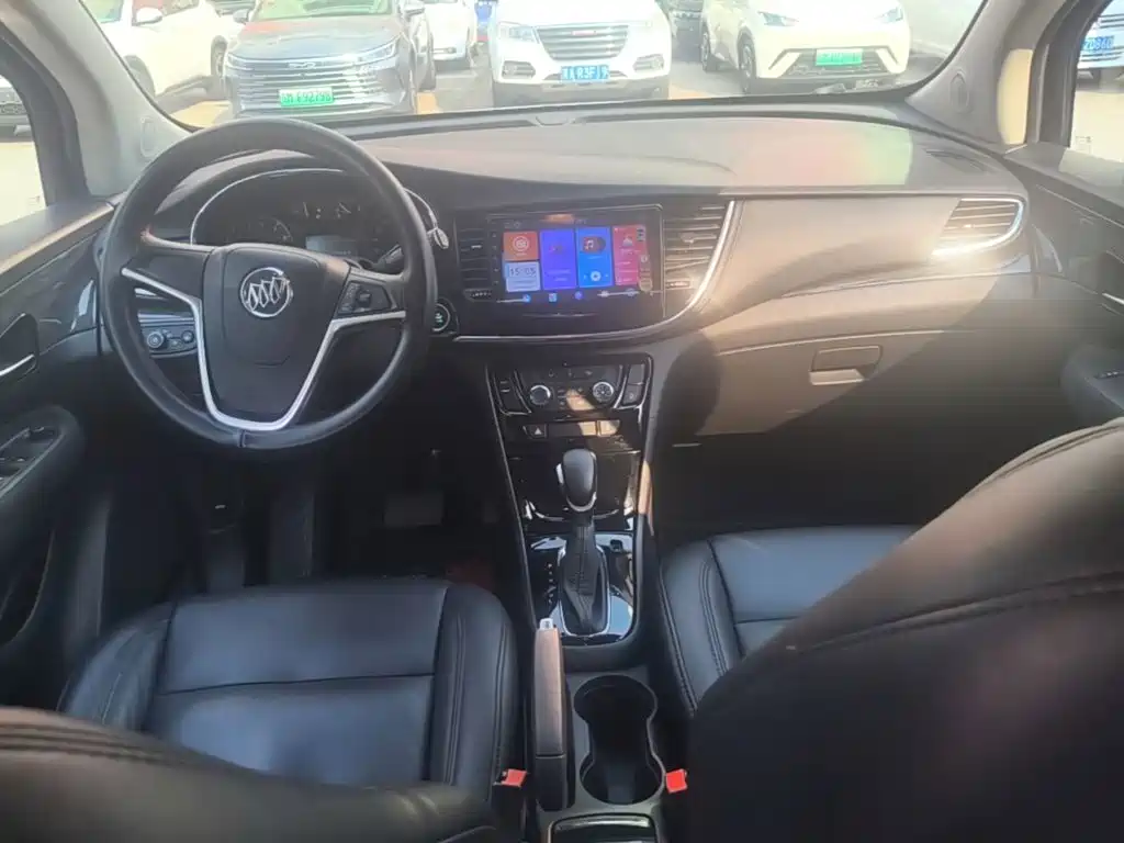 Фото 10 - Buick Encore