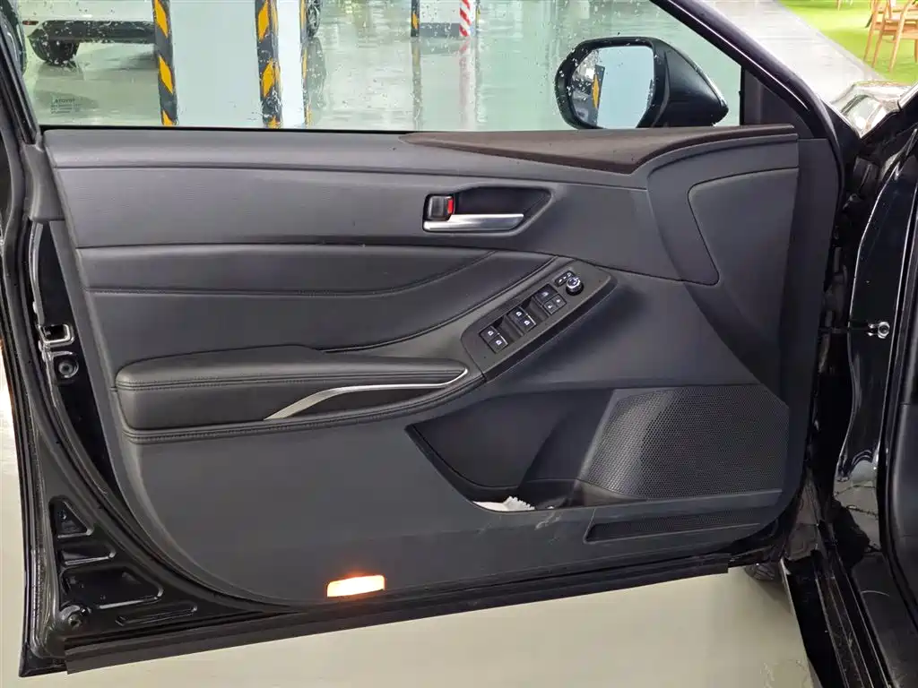 Toyota Avalon 2021 2.5L Luxury Edition фото 10