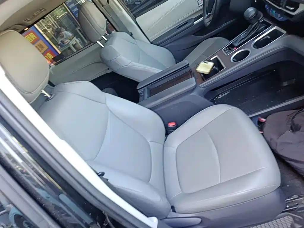 Toyota Granvia 2025 2024 2.5L Hybrid Comfort