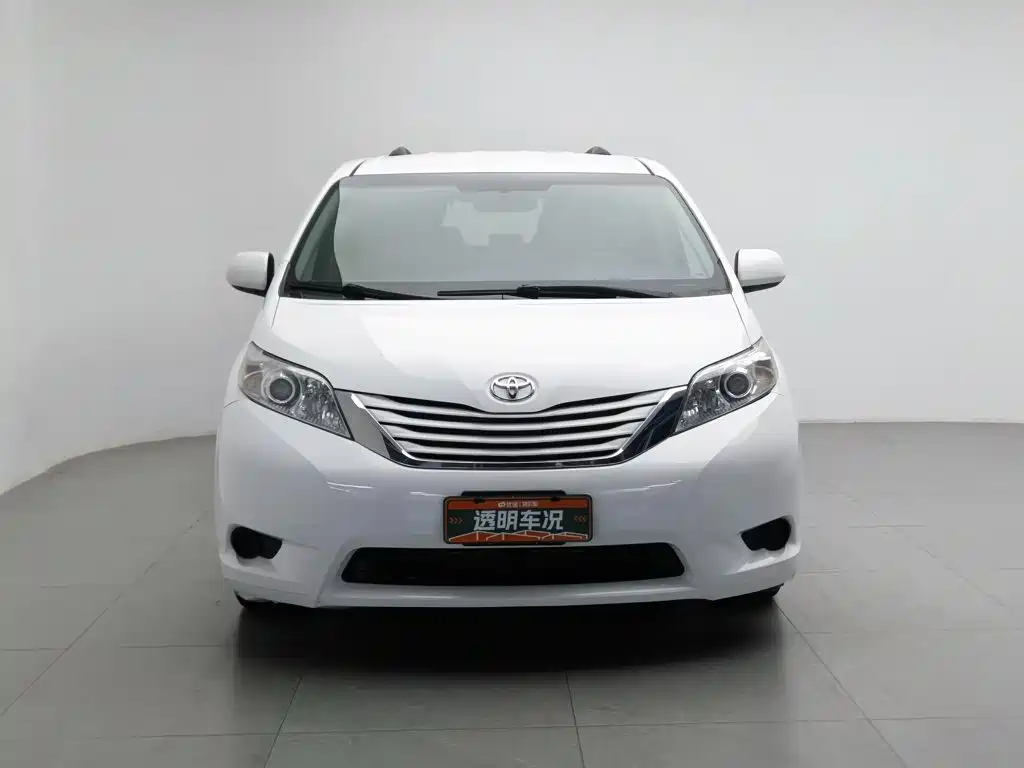 Toyota Sienna 2017 2016 Model 3.5L 2WD SE